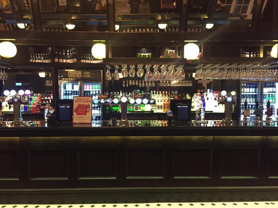The George Hotel Wetherspoon Brecon Esterno foto